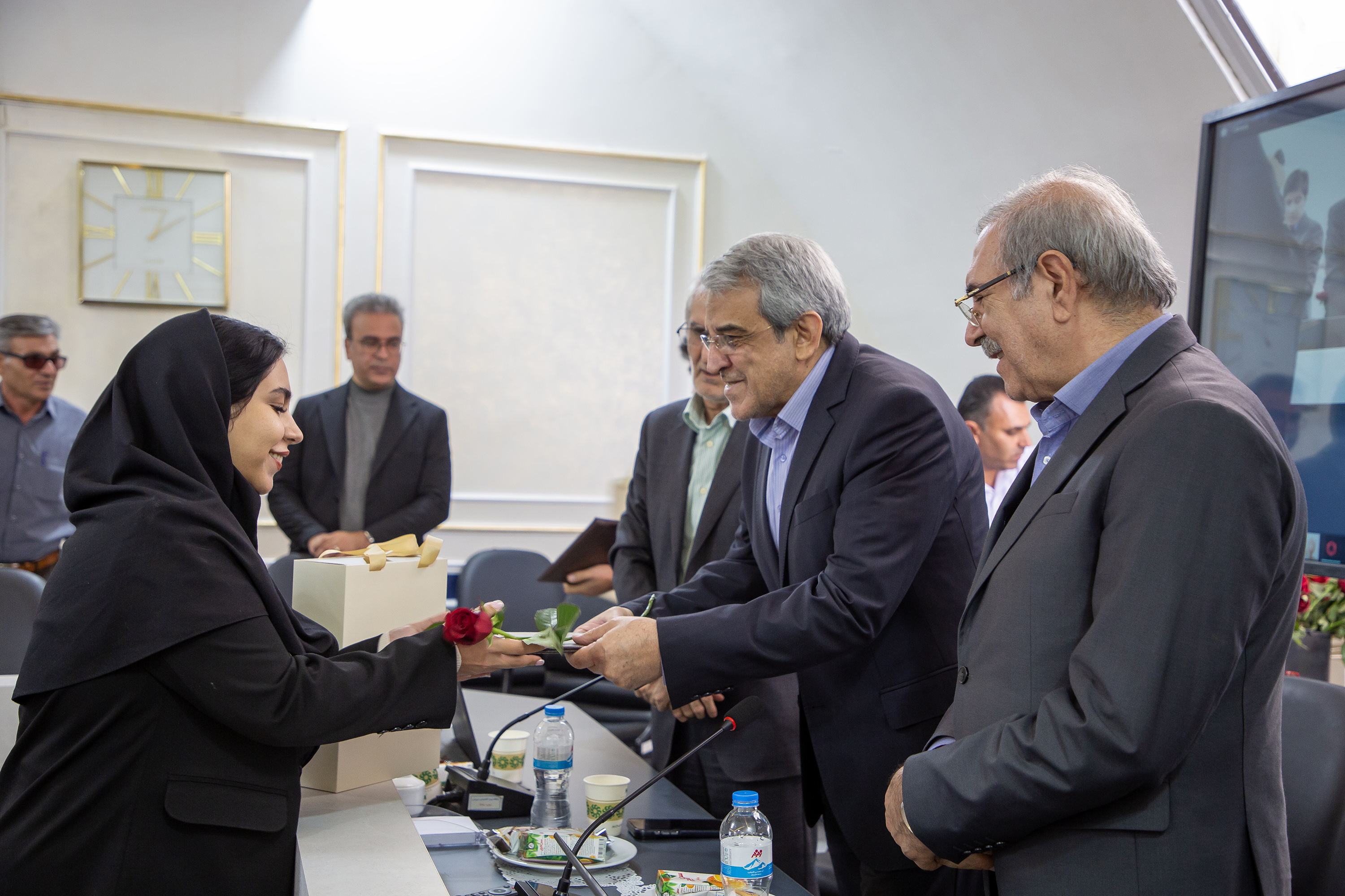  رونمایی از منشور اخلاقی در منطقه ویژه اقتصادی سیرجان / آغاز برنامه‌های توسعه‌ای و سرمایه‌گذاری