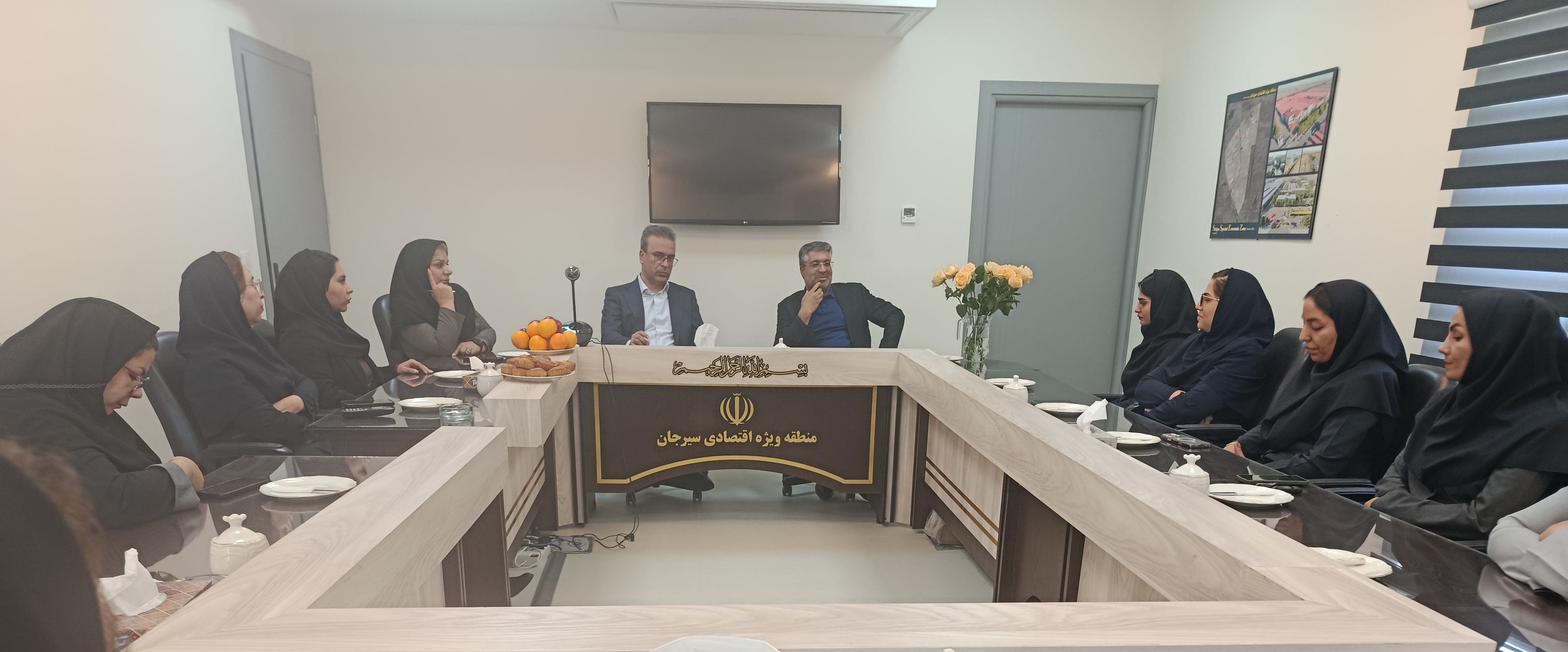 تقدیر از بانوان منطقه ویژه اقتصادی سیرجان به مناسبت روز زن 