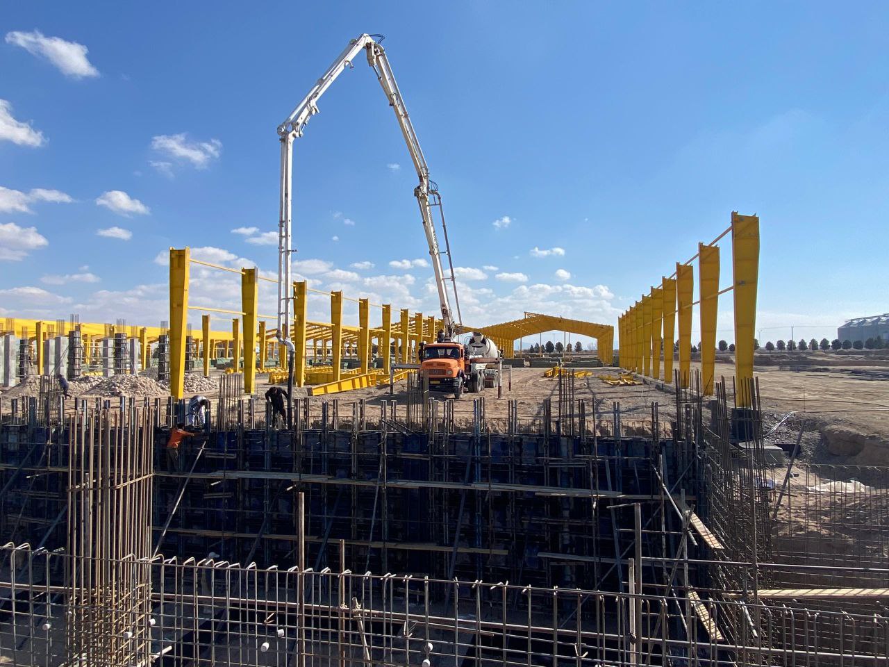 80% progress on the metal framework of the Razi chemical plant