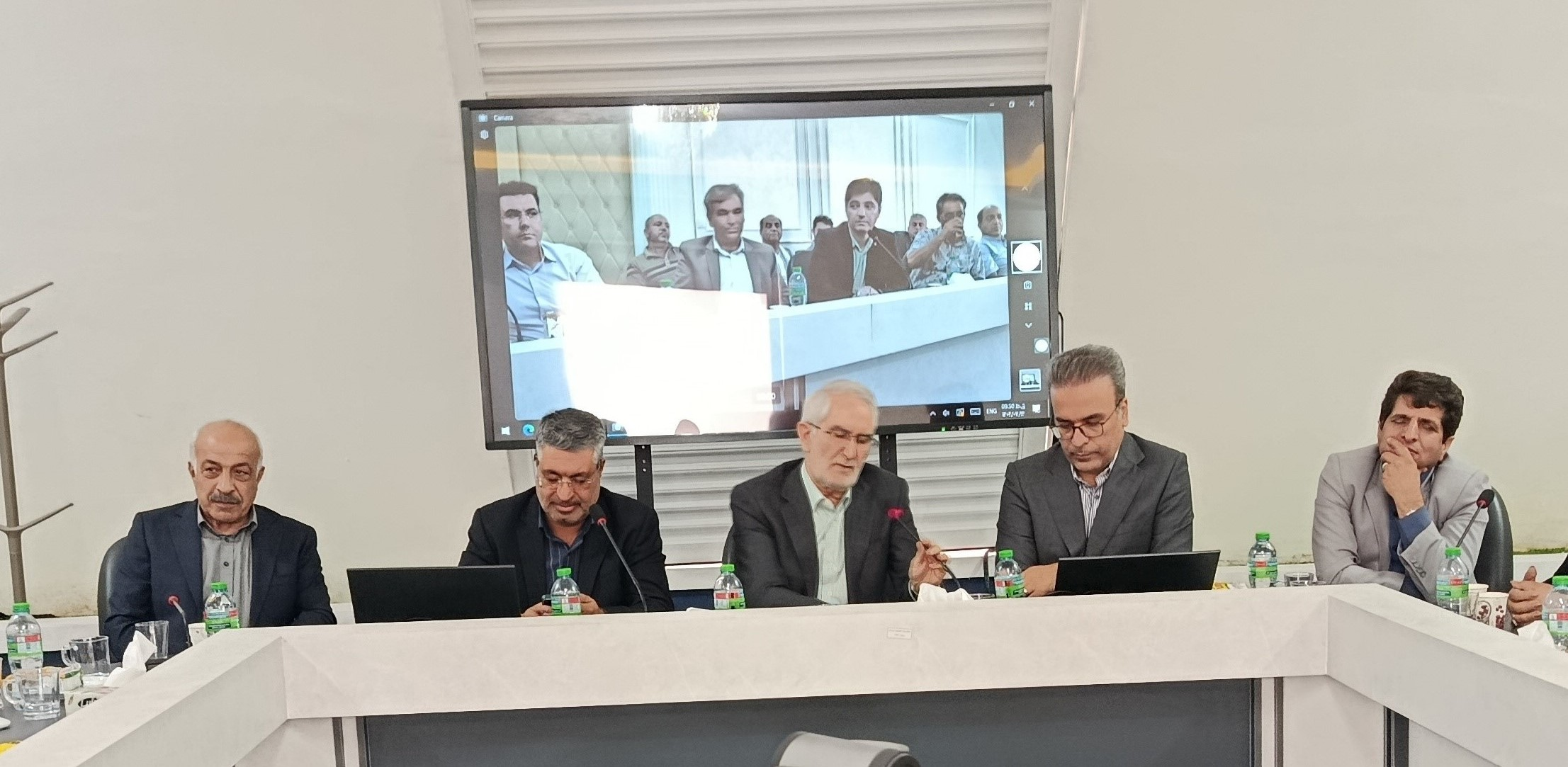 Teamwork, the key to the success of the Sirjan Special Economic Zone