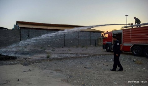 Extinction of waste by the firefighters of the zone.